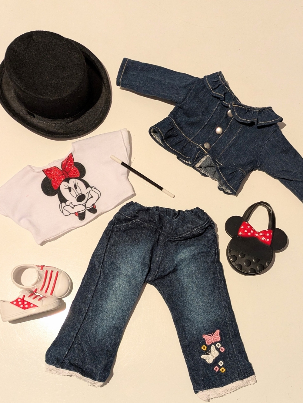 American Girl Fit Minnie & Trip to Disney Eight Piece Outfit